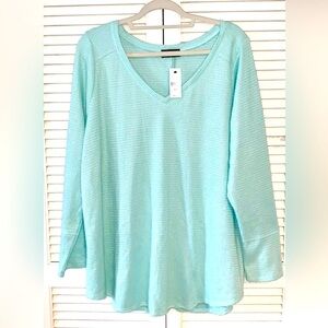 Lane Bryant V neck long sleeve thermal style blouse 18/20 NWT